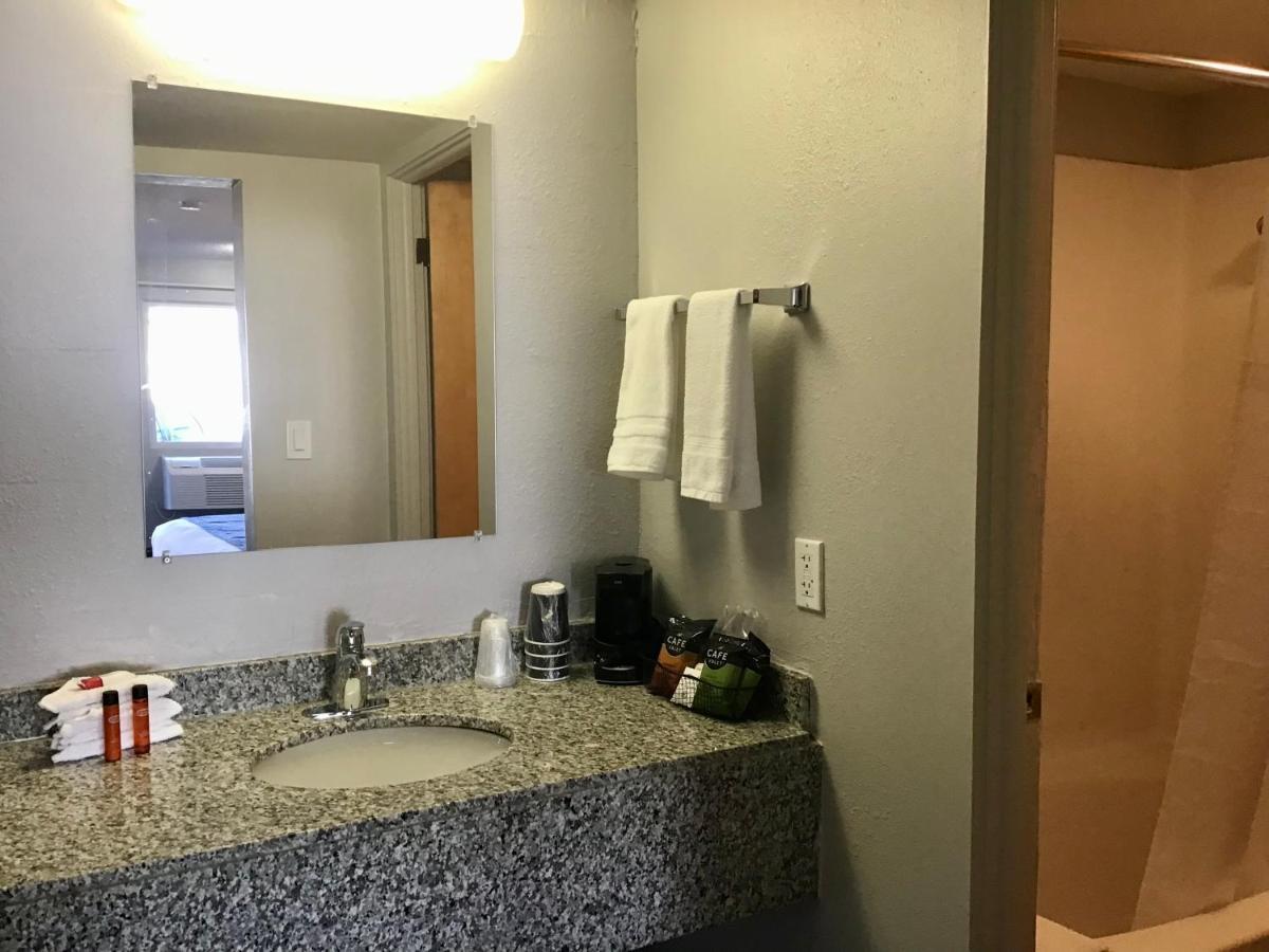 Travelodge Inn & Suites By Wyndham Missoula University Park Eksteriør bilde