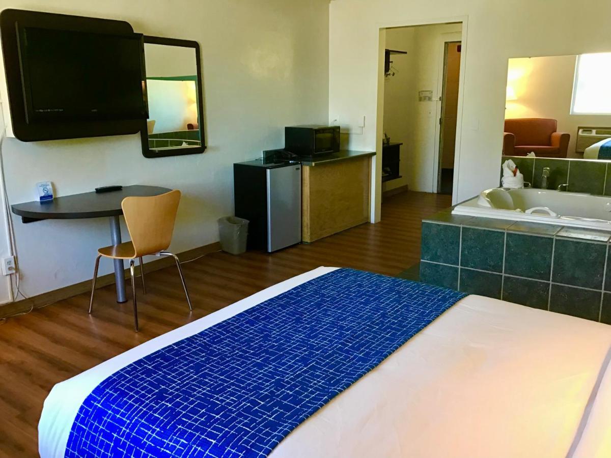 Travelodge Inn & Suites By Wyndham Missoula University Park Eksteriør bilde